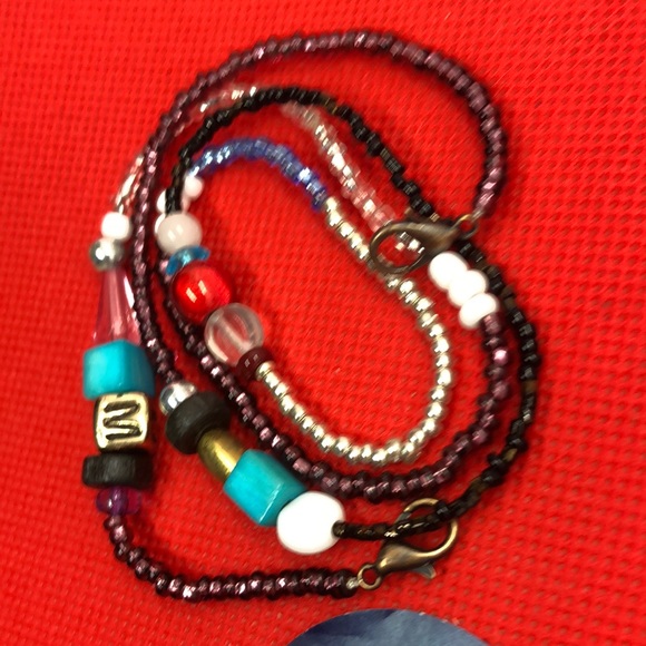 Custom Made FULLY HANDMADE Face Mask Yard/Holder - Picture 3 of 4